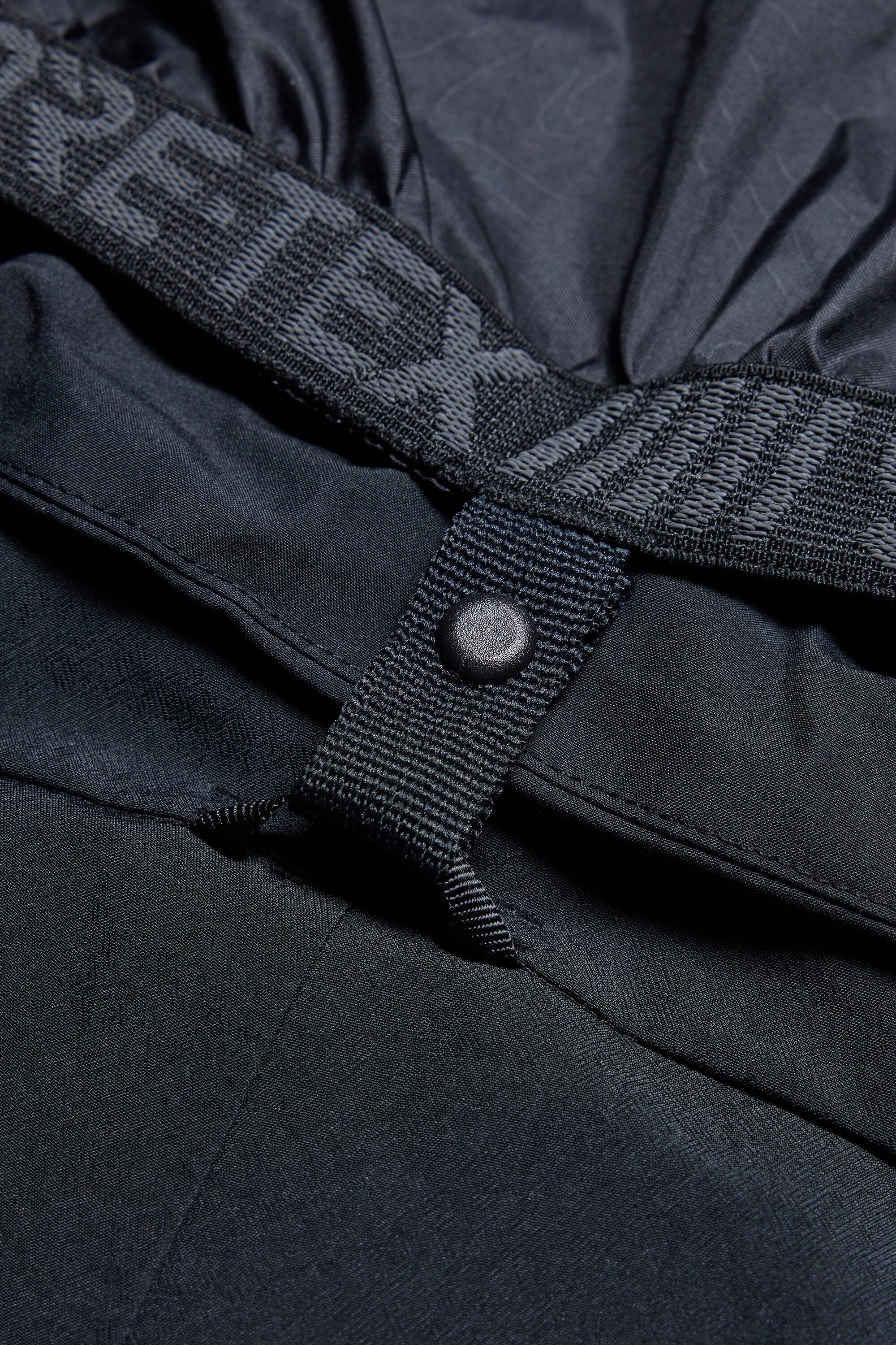686 Women's Black Magic Insulated Bib Snowboard Pants Black Geo Jacquard 2026 - Image 8
